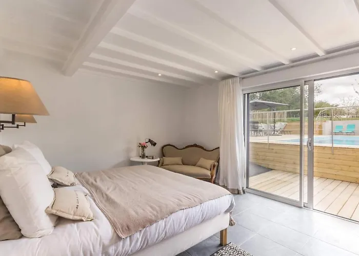 Holiday home Au Jardin De Capucine Bricqueville-sur-Mer