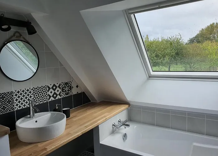 Holiday home Au Jardin De Capucine Bricqueville-sur-Mer